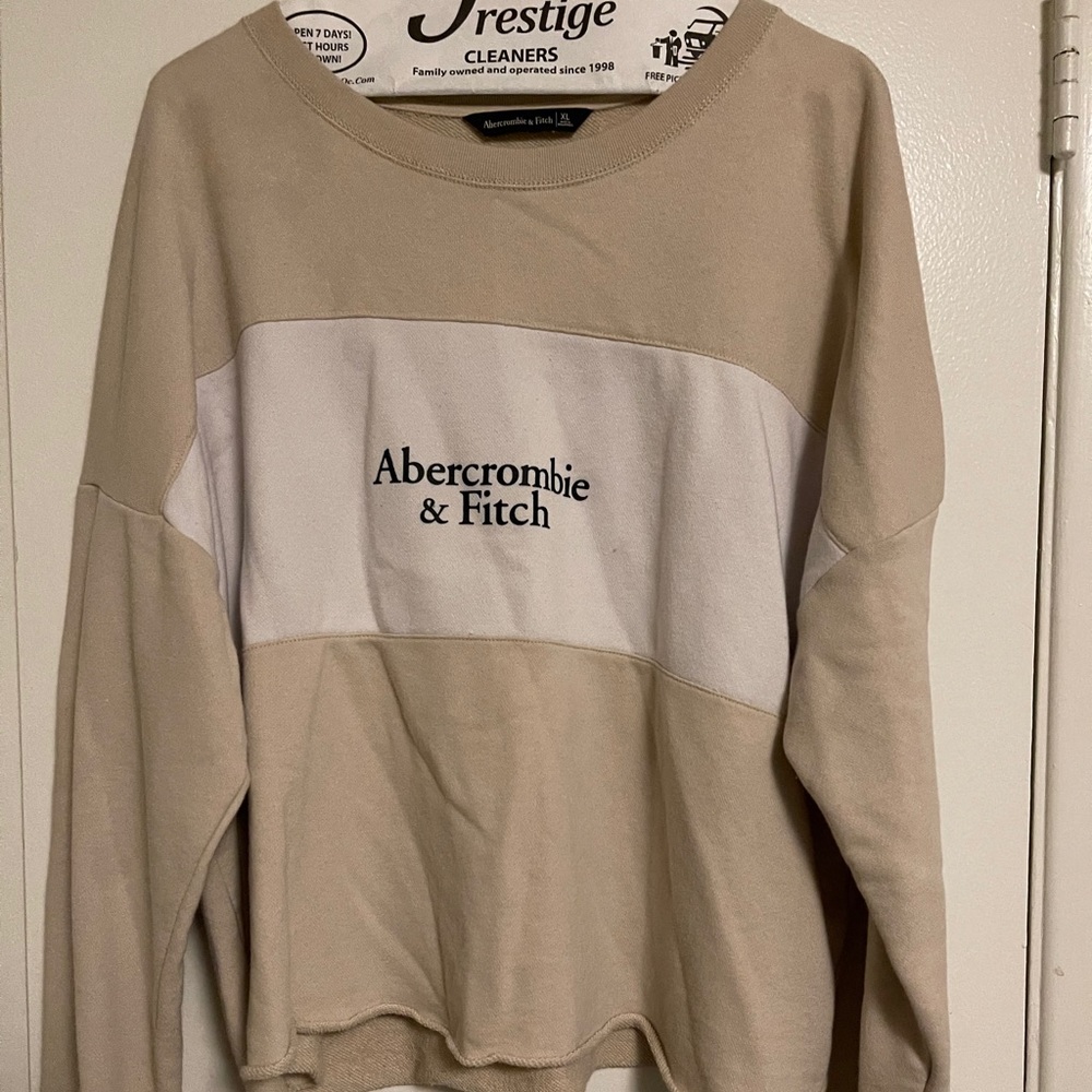A&F CROP LONG SLEEVE